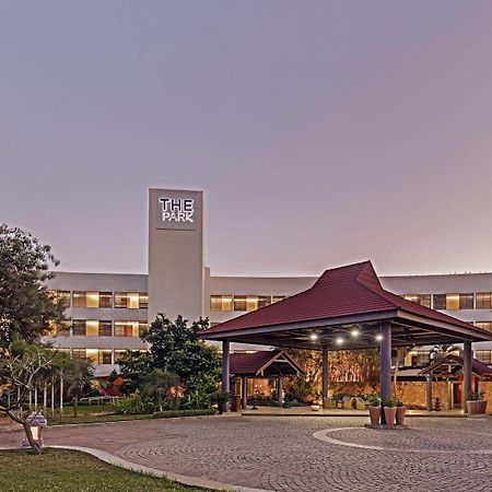 Hotel The Park Visakhapatnam Exterior foto